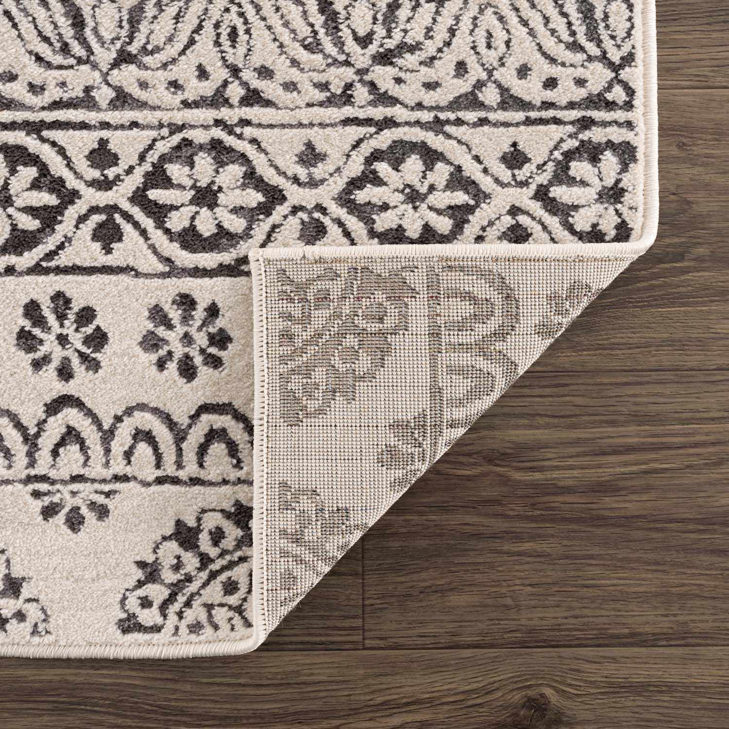 Exquisite Hauteloom Warroad Area Rug - Elevate Your Space
