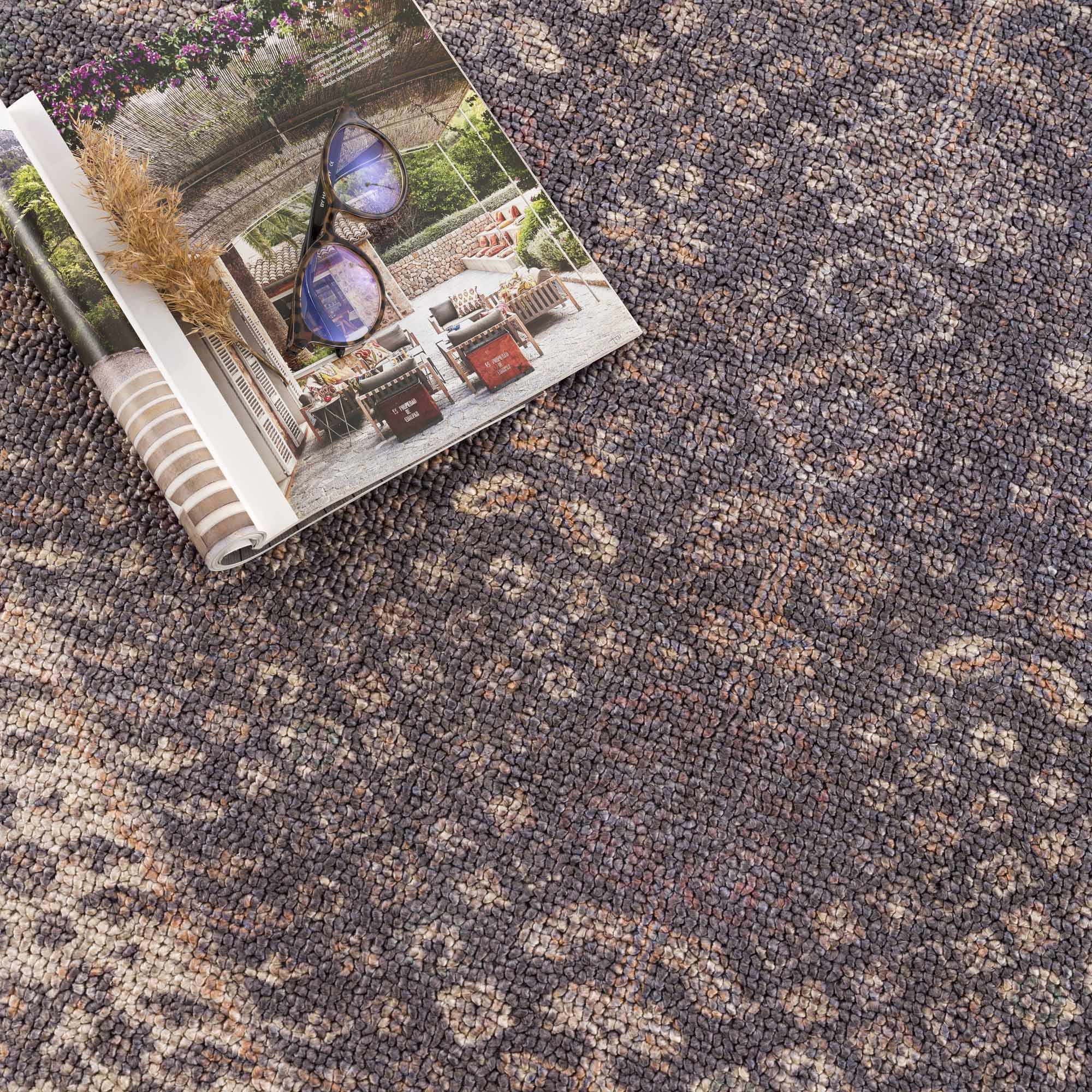 Luxurious Hauteloom Seok Washable Area Rug