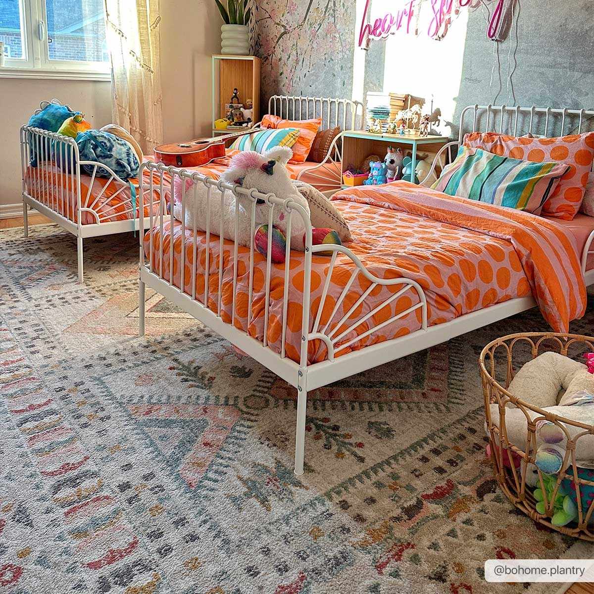 Hauteloom Diem - The Ultimate Stylish and Practical Area Rug